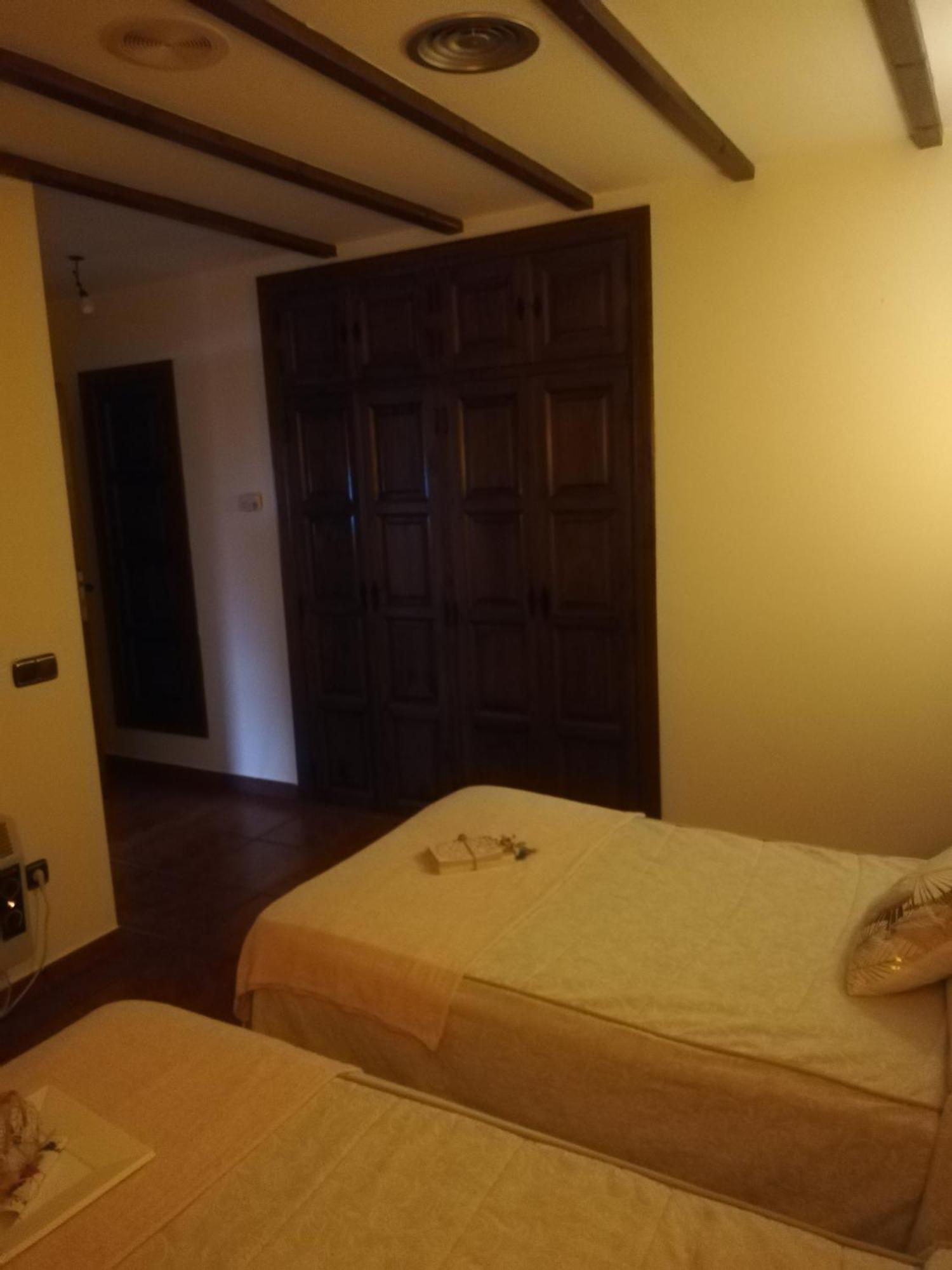 Hotel Rural El Vedal Muelas del Pan Room photo
